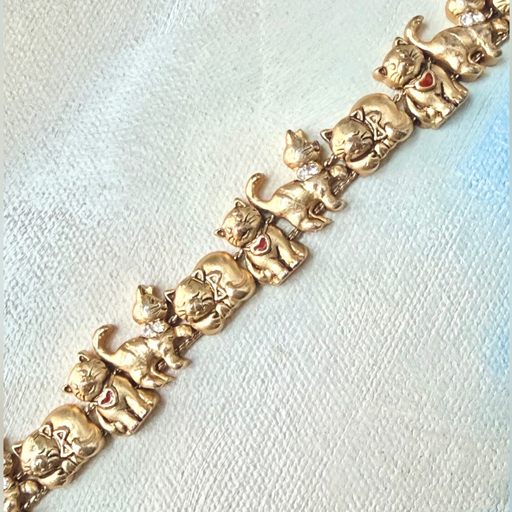 70’s Avon Gold Cat Charm Bracelet Rare - Picture 2 of 9